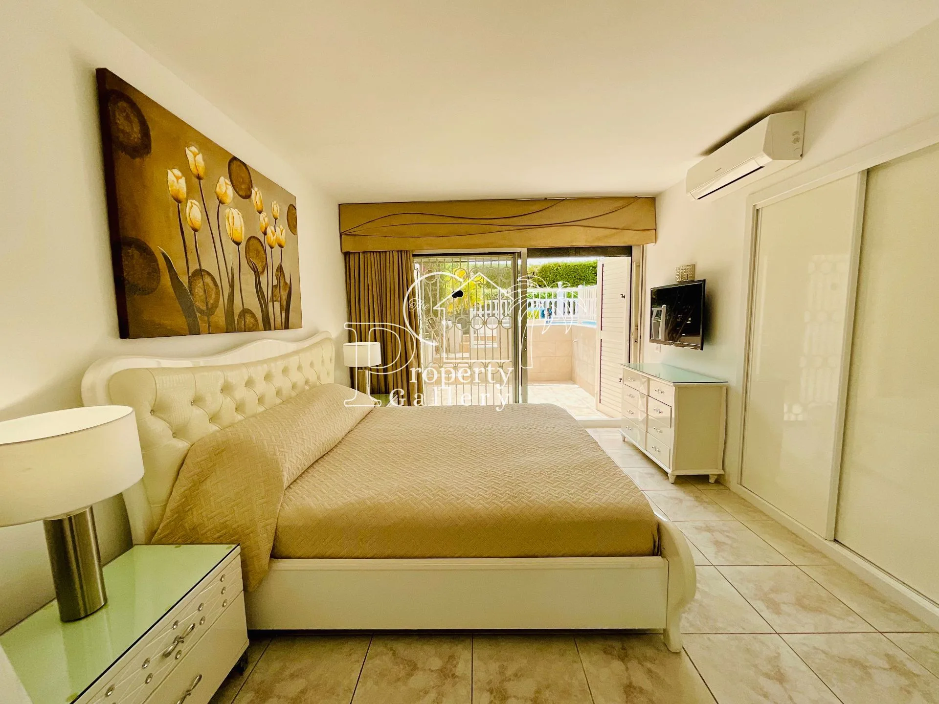 Villa for Sale in Playa de las Américas