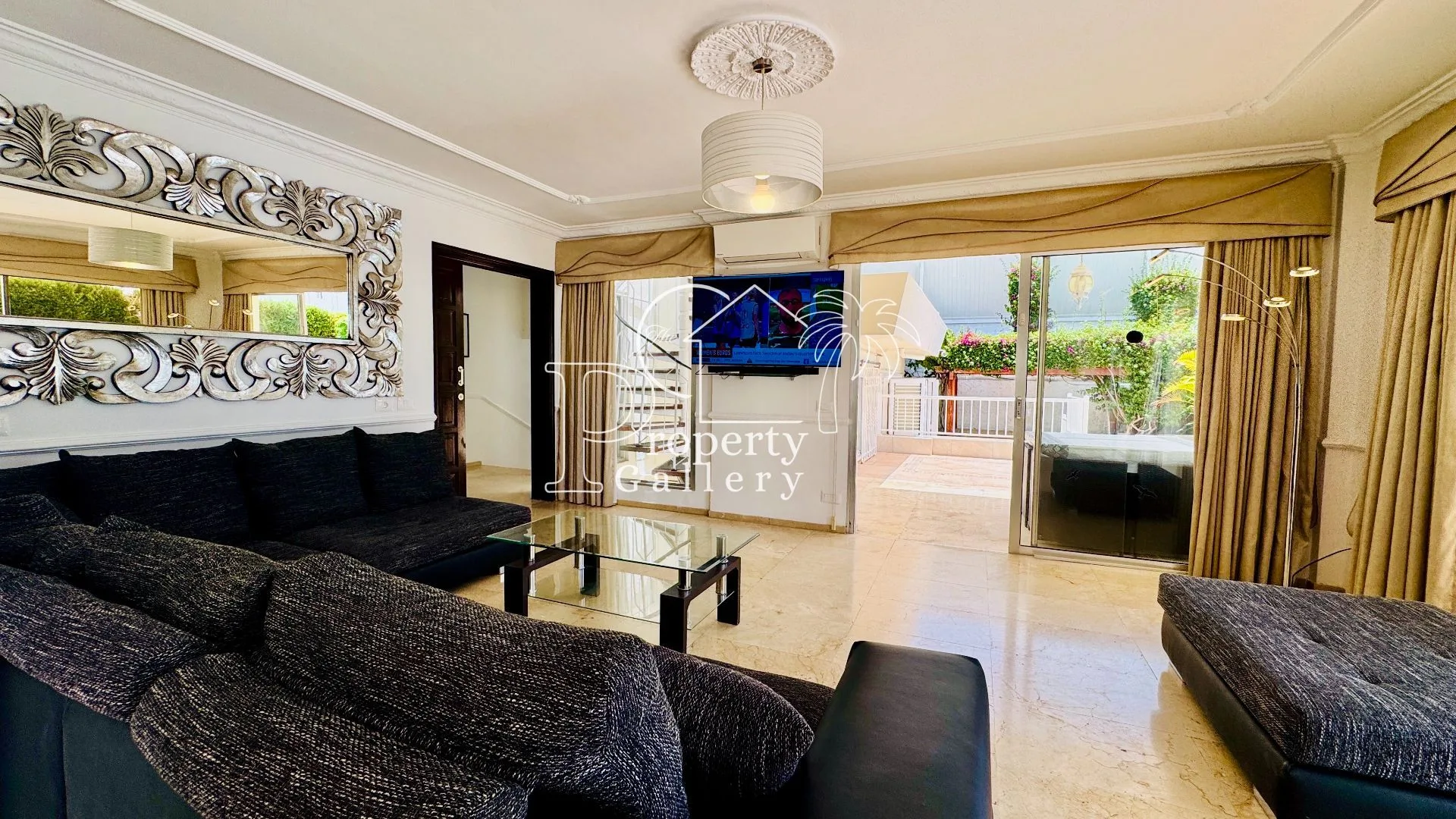 Villa for Sale in Playa de las Américas
