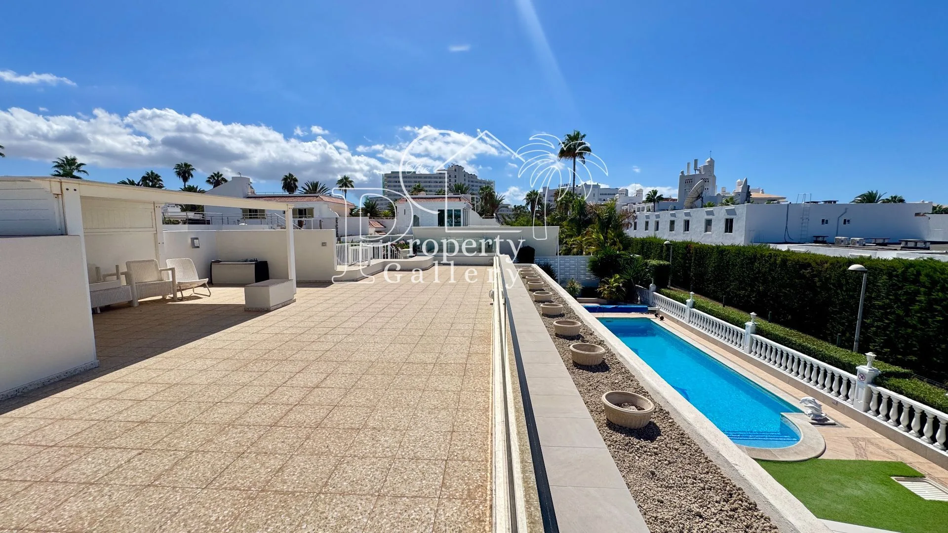 Villa for Sale in Playa de las Américas