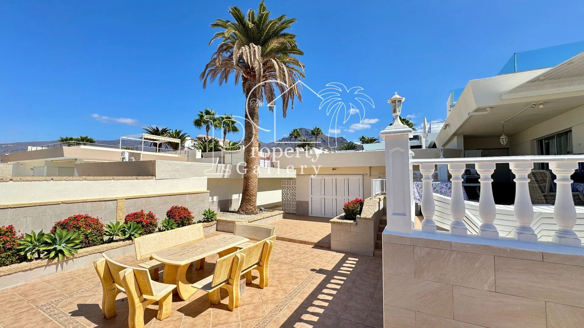 Villa for Sale in Playa de las Américas
