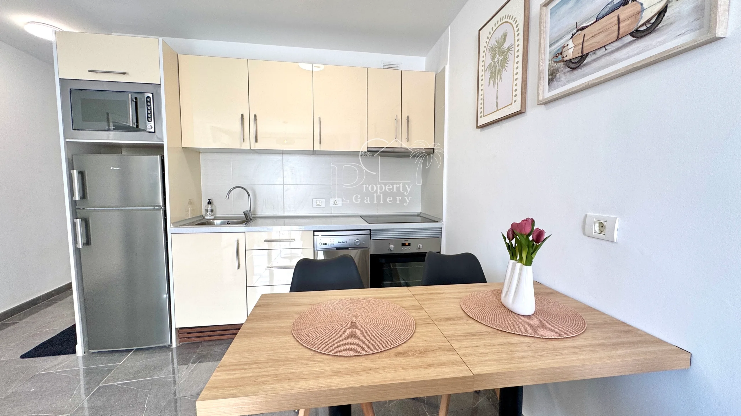 Apartment for Sale in Garden City, San Eugenio Bajo