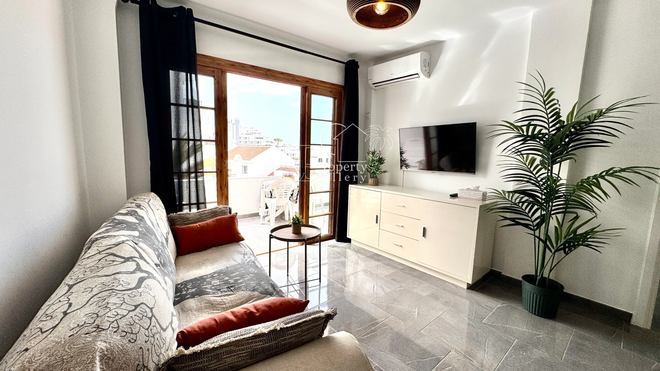 Apartment for Sale in Garden City, San Eugenio Bajo