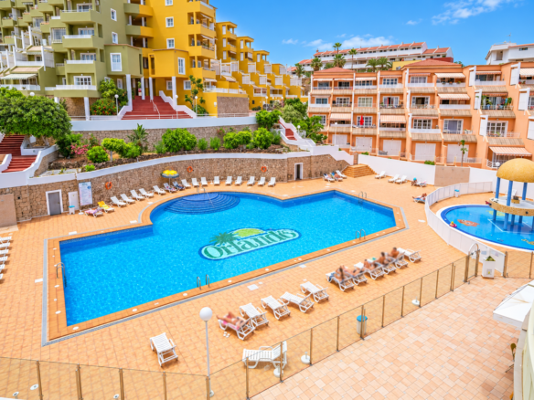 Apartment for sale in Torviscas with communal pool view at Orlando complex