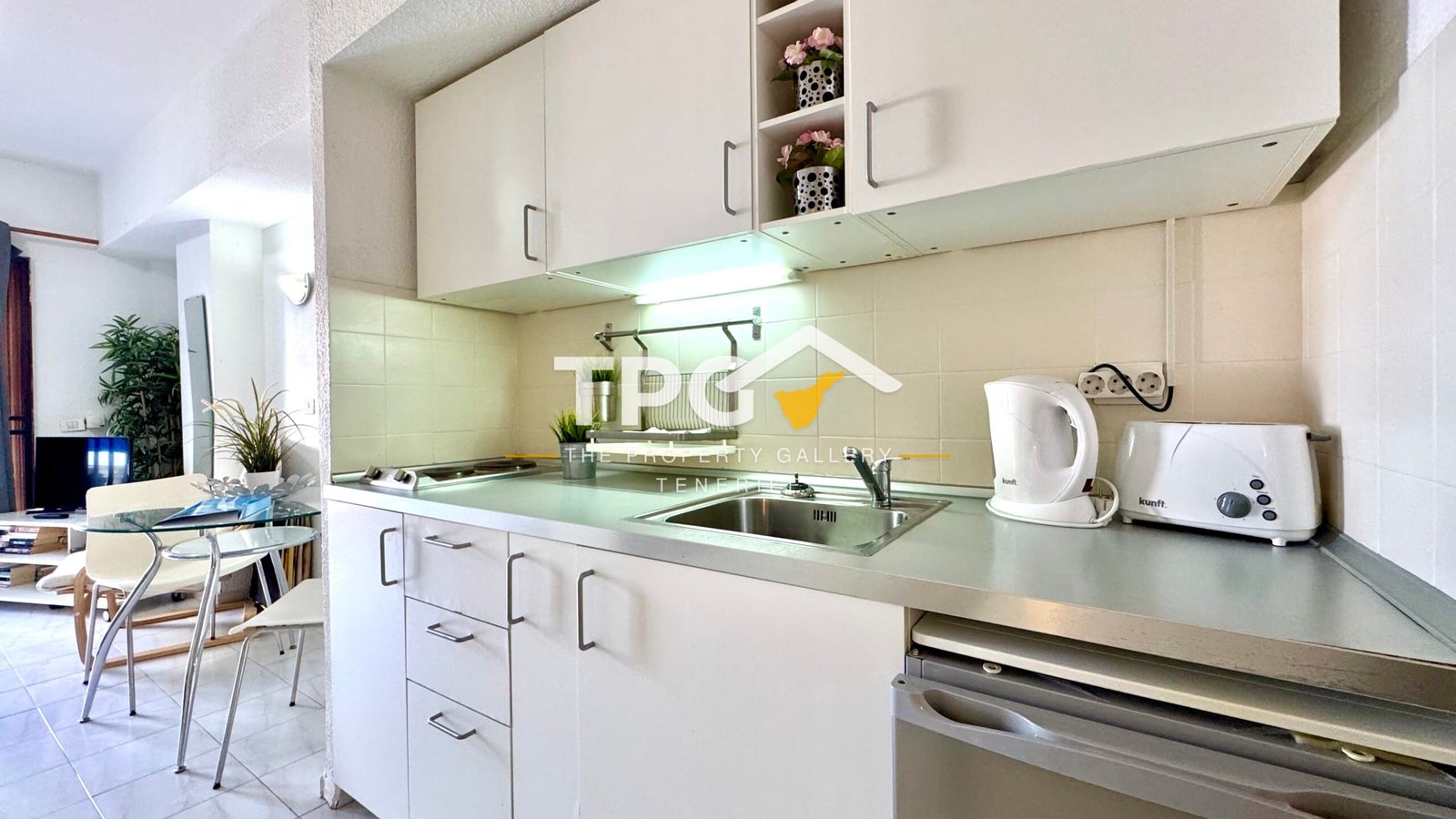 TPG A492 Port Royale0007 Studio Apartment for Sale in Port Royale, Los Cristianos