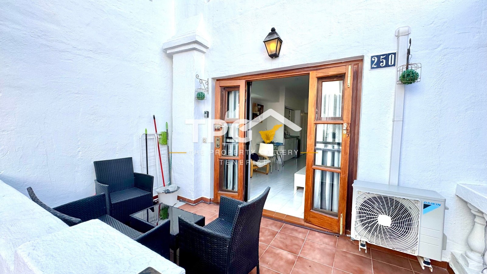 TPG A492 Port Royale0012 Studio Apartment for Sale in Port Royale, Los Cristianos
