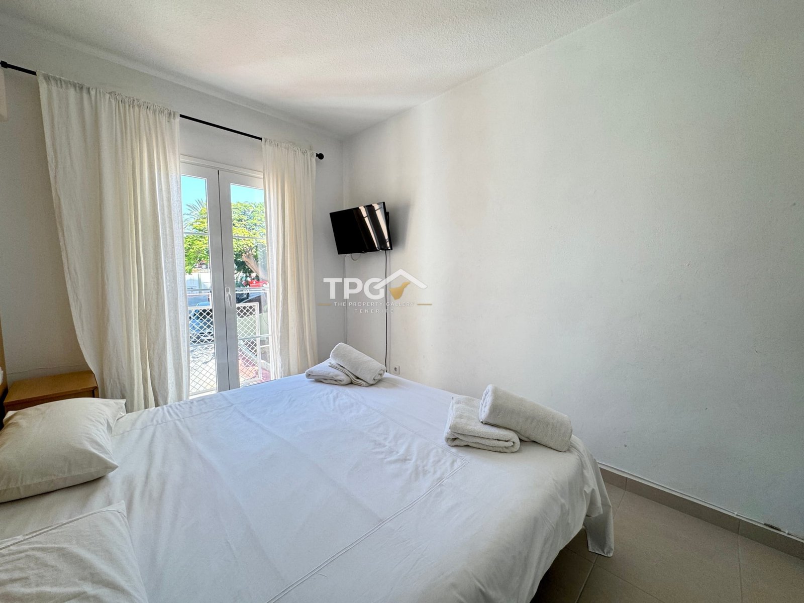 Apartment for Sale in Torviscas with Pool Views