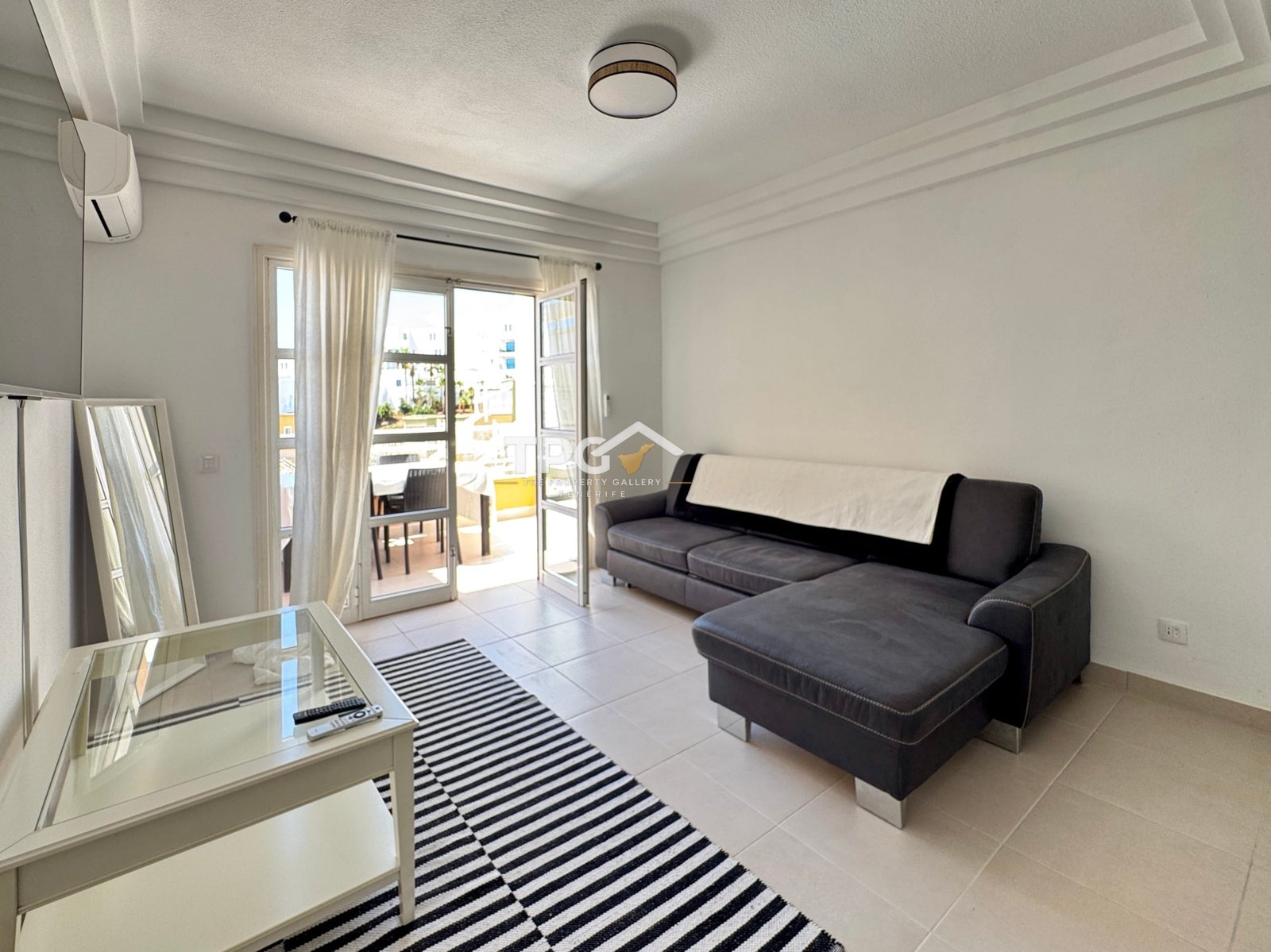 Apartment for Sale in Torviscas with Pool Views