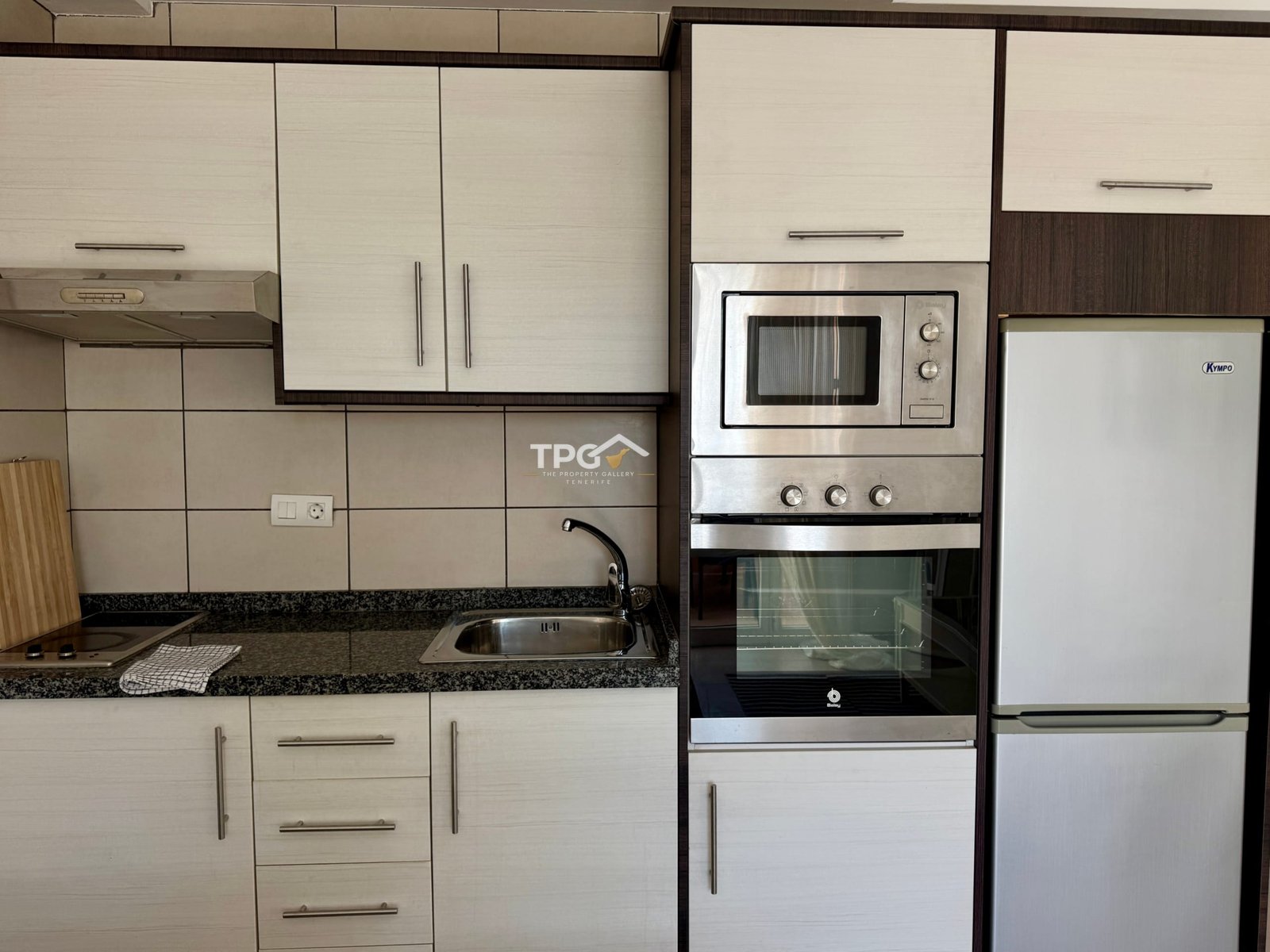 Apartment for Sale in Torviscas with Pool Views