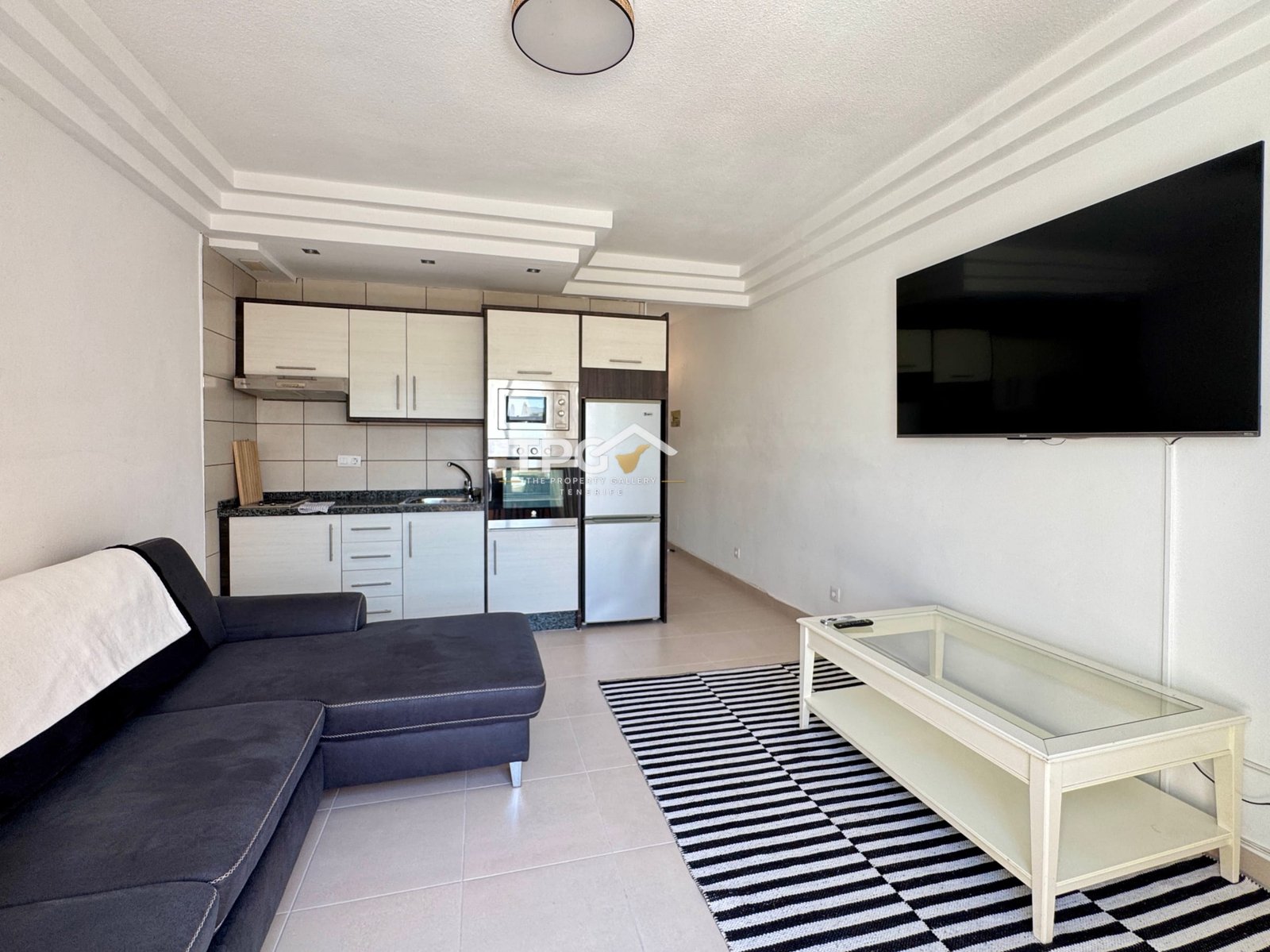 Apartment for Sale in Torviscas with Pool Views