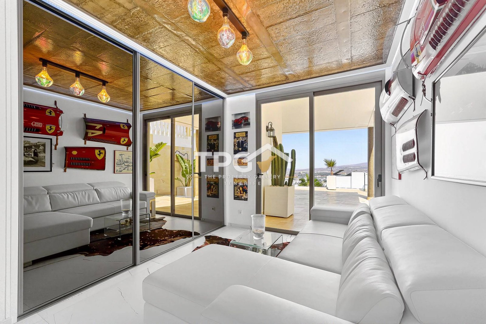Luxury Villa for Sale in San Eugenio Alto with Sea Views