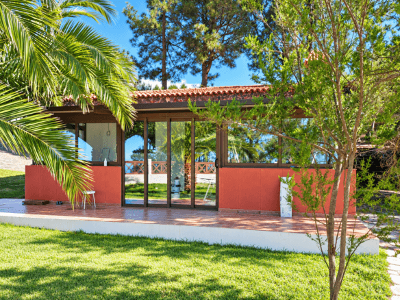House for sale in El Tanque, Tenerife with garden and mature trees