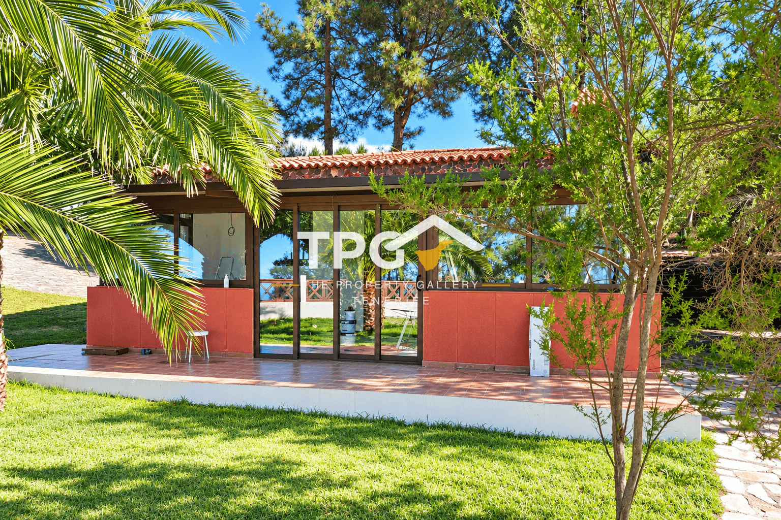 House for Sale in El Tanque, Tenerife House for sale in El Tanque, Tenerife with garden and mature trees